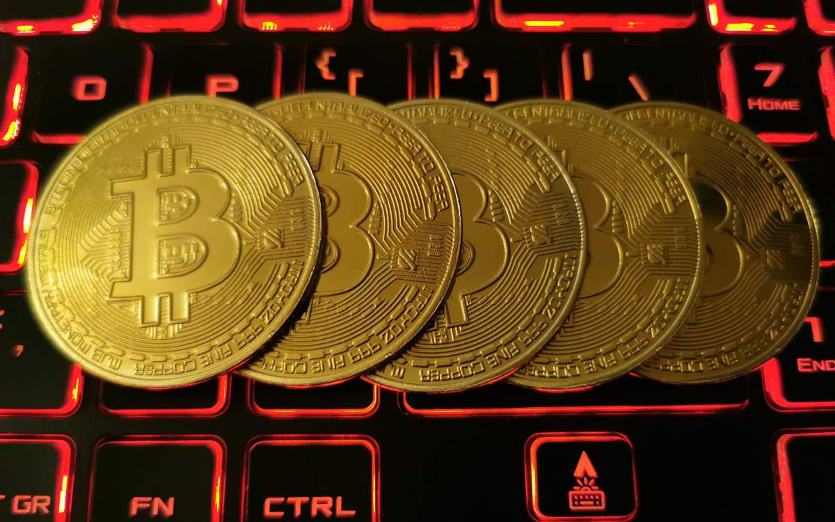 Borsalara Bitcoin aktı: Yeni yatırımcılar satıyor mu?