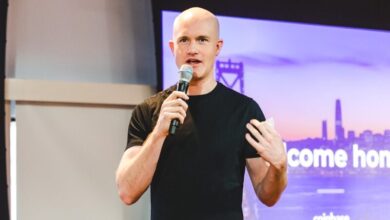 Coinbase CEO'su Armstrong: Sansür olursa kapatırız